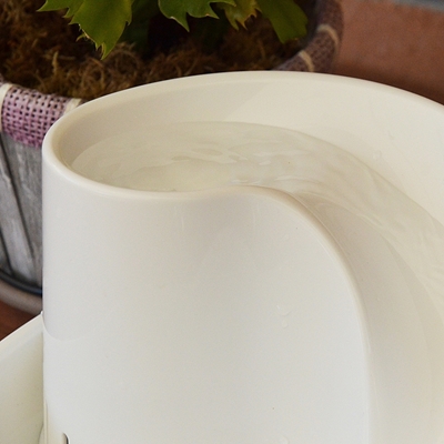 تصویر ظرف آب برقی و تصفیه آب Ferplast برای گربه و سگ مدل Vega Pet Fountain